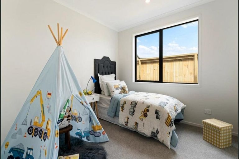 Photo of property in 9 Suffolk Down Road, Karaka, 2580