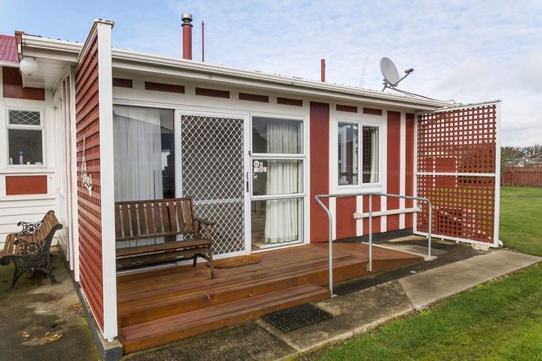 Photo of property in 40 Barraud Street, Dannevirke, 4930