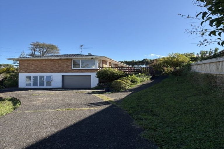 Photo of property in 2/18 Nikau Street, New Lynn, Auckland, 0600
