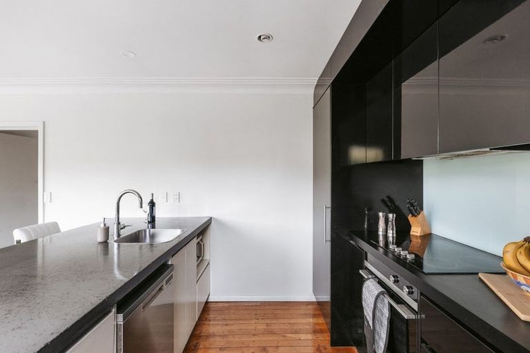 Photo of property in 18 Beach Street, Whakatane, 3120