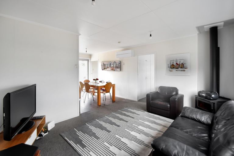 Photo of property in 2 Hopkins Road, Twizel, 7901