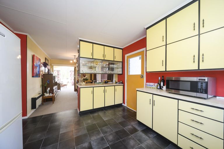 Photo of property in 17 Rennie Avenue, Milson, Palmerston North, 4414