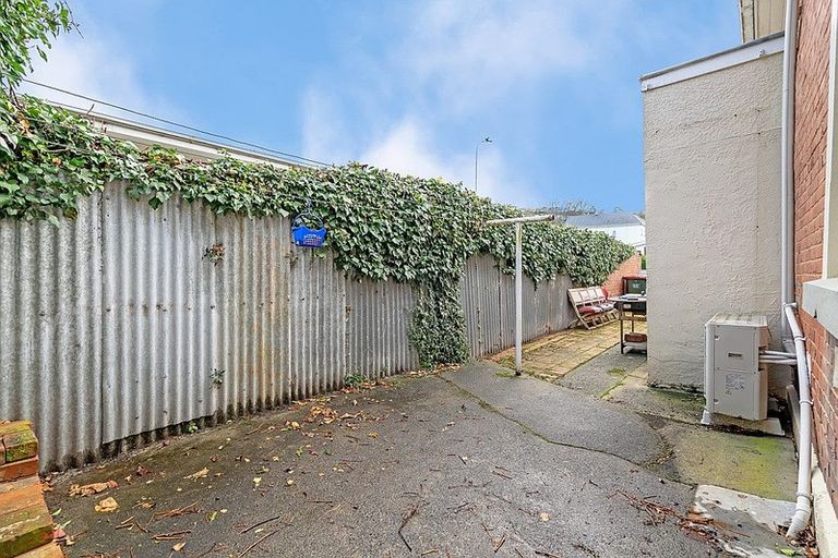 Photo of property in 27 Duke Street, North Dunedin, Dunedin, 9016