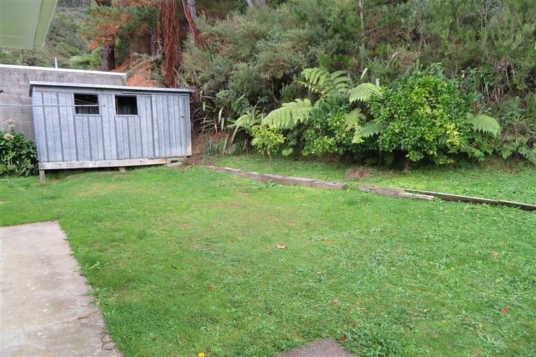 Photo of property in 19 Shackleton Grove, Stokes Valley, Lower Hutt, 5019