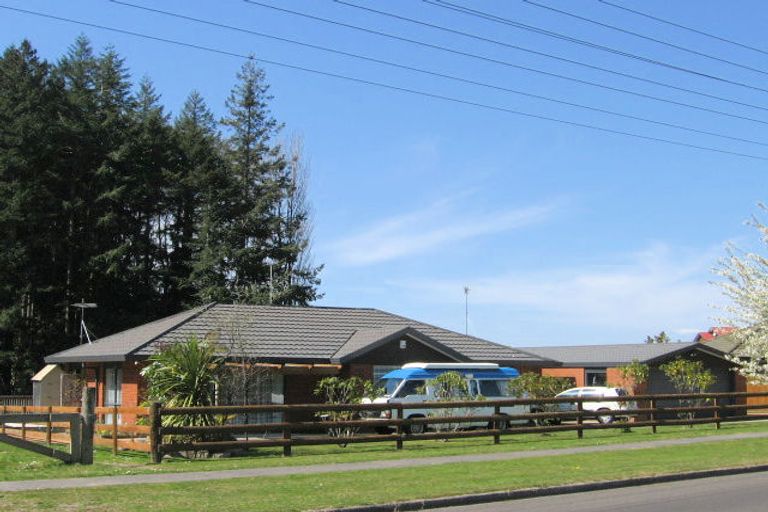 Photo of property in 114 Pukehangi Road, Pukehangi, Rotorua, 3015