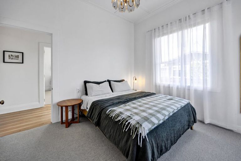 Photo of property in 9 Preston Street, Eltham, 4322