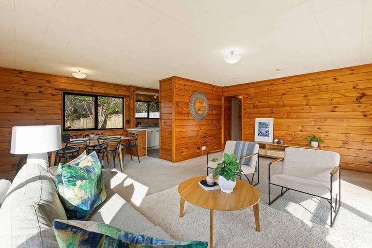 Photo of property in 10 Eagleson Street, Northcross, Auckland, 0632