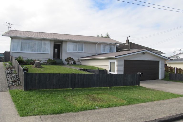Photo of property in 38 Orion Street, Papakura, 2110