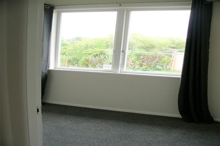 Photo of property in 56 Southsea Crescent, Silverdale, Hamilton, 3216