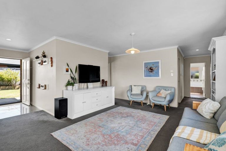 Photo of property in 6b Faber Place, Inglewood, 4330