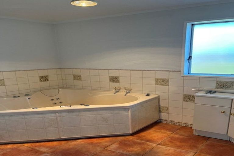 Photo of property in 37 Vanguard Drive, Broomfield, Christchurch, 8042