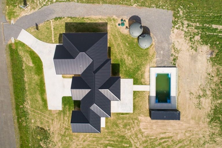 Photo of property in 270 Valley Views, Fitzherbert, Palmerston North, 4472