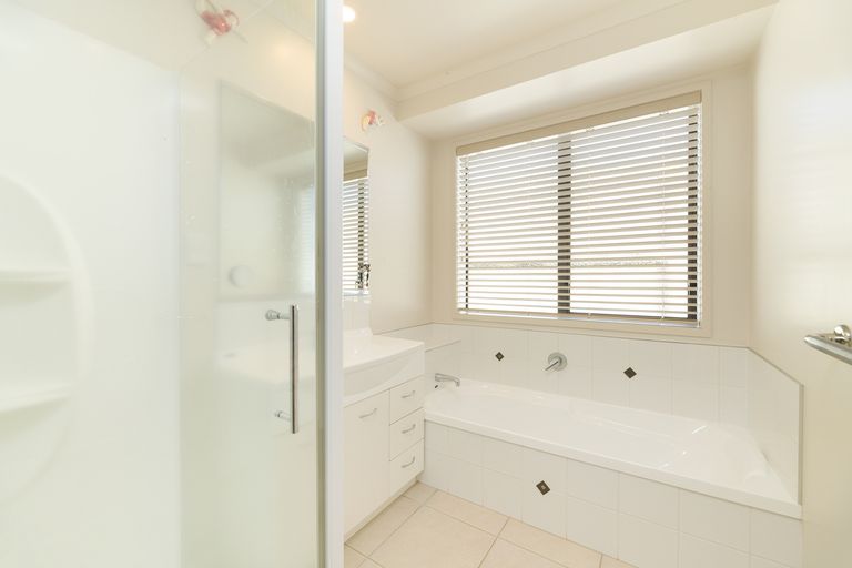 Photo of property in 25 Galloway Crescent, Pyes Pa, Tauranga, 3112