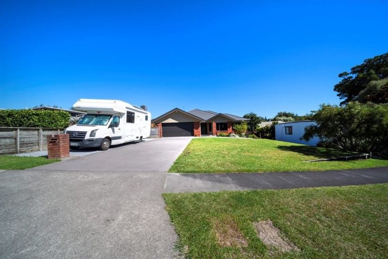 Photo of property in 223 Heta Road, Merrilands, New Plymouth, 4312