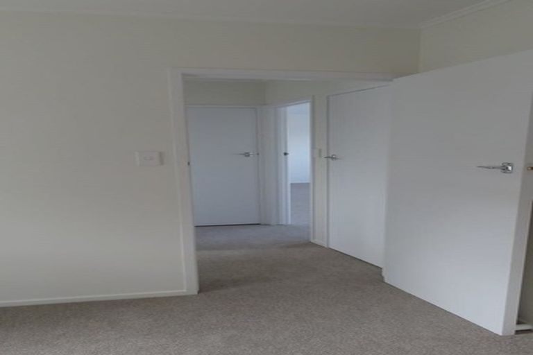 Photo of property in 2/1 Evelyn Place, Hillcrest, Auckland, 0627