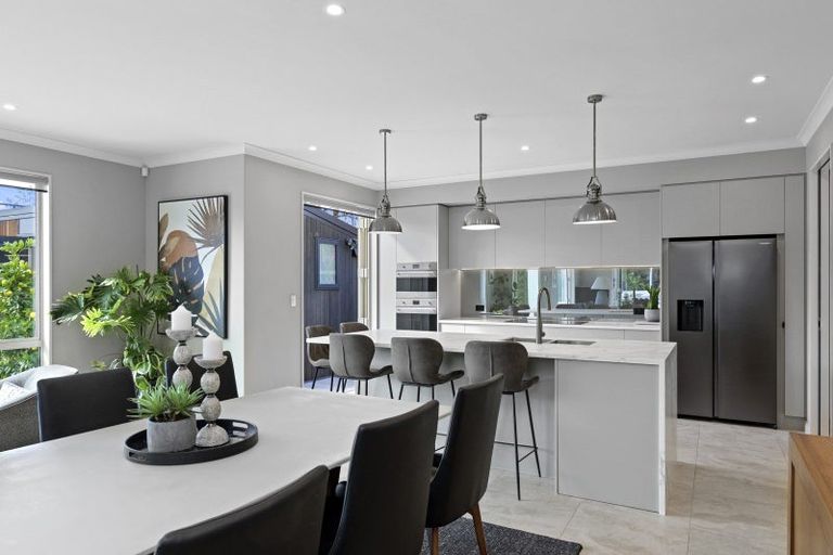 Photo of property in 90 Memorial Avenue, Ilam, Christchurch, 8053