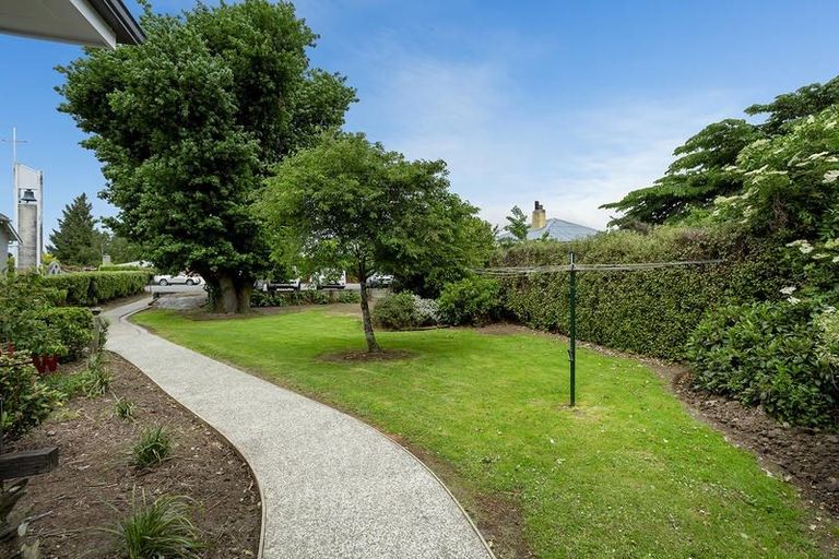 Photo of property in 8 Holyhead Street, Outram, 9019