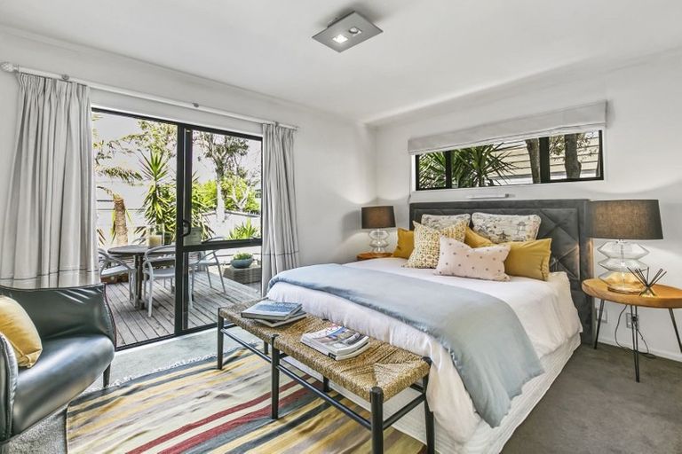 Photo of property in 23a Stafford Road, Northcote Point, Auckland, 0627