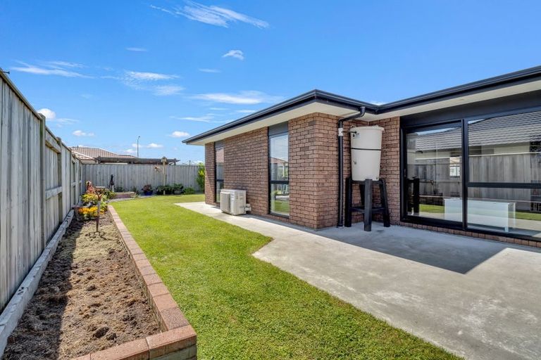 Photo of property in 27 Balrickard Way, Milson, Palmerston North, 4414