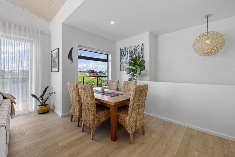 Photo of property in 15 Maataitai Road, Raglan, 3225