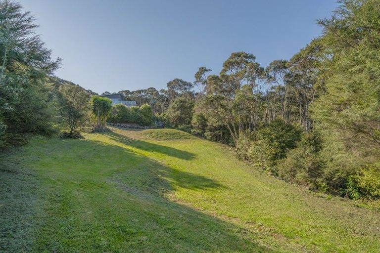 Photo of property in 7 Tironui Place, Whitianga, 3510