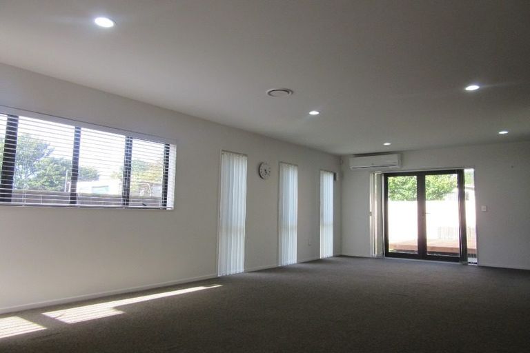 Photo of property in 3b Mcleod Road, Henderson, Auckland, 0612