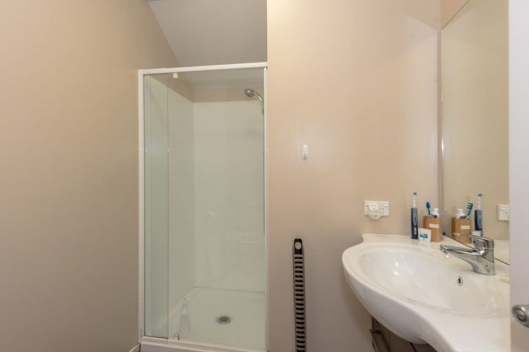 Photo of property in 2/25 Albert Street, Hamilton East, Hamilton, 3216