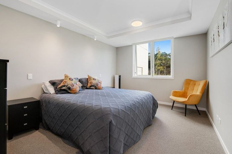 Photo of property in 152 Landmark Terrace, Orewa, 0931