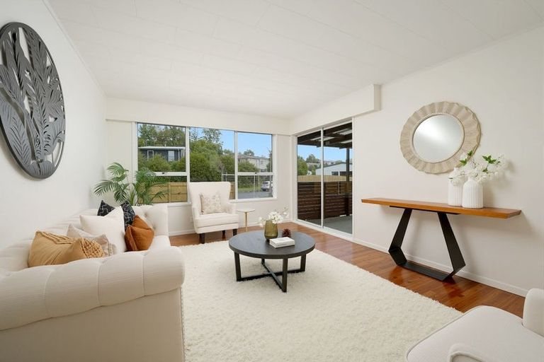 Photo of property in 56 Fitzwater Place, Henderson, Auckland, 0612
