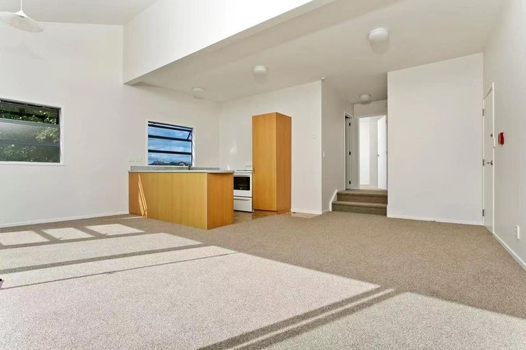 Photo of property in 420/18 Sunnyhaven Avenue, Beach Haven, Auckland, 0626