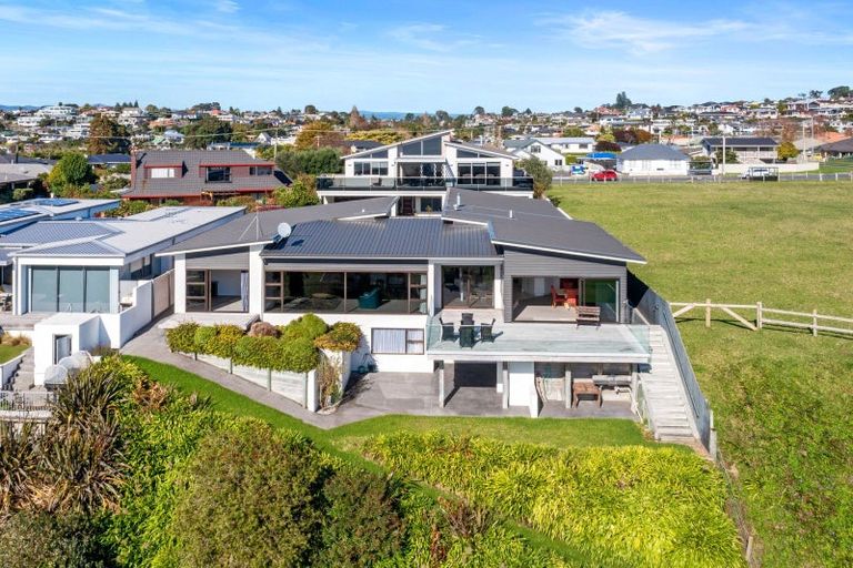 Photo of property in 8 Aylesbury Terrace, Otumoetai, Tauranga, 3110