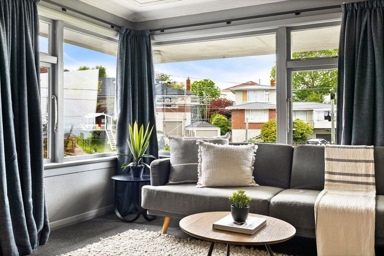 Photo of property in 21 Renfrew Street, Balaclava, Dunedin, 9011