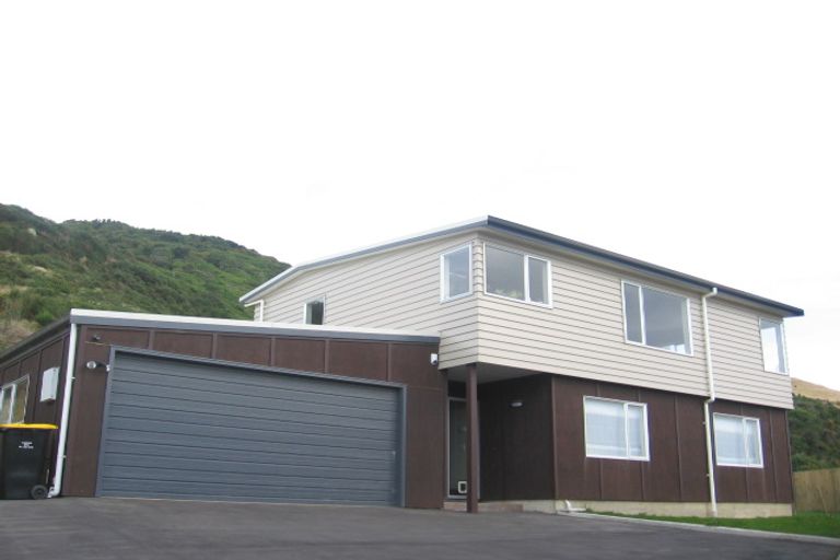 Photo of property in 63 Meadowcroft Grove, Johnsonville, Wellington, 6037