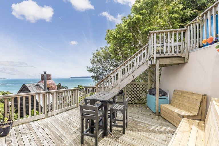 Photo of property in 3a Roys Road, Plimmerton, Porirua, 5026