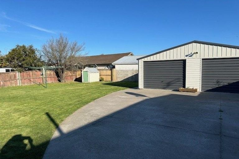 Photo of property in 82 Lowry Avenue, Redwood, Christchurch, 8051