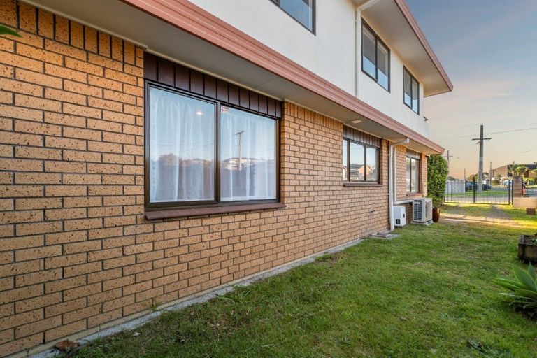 Photo of property in 1 Sutherland Avenue, Mount Maunganui, 3116