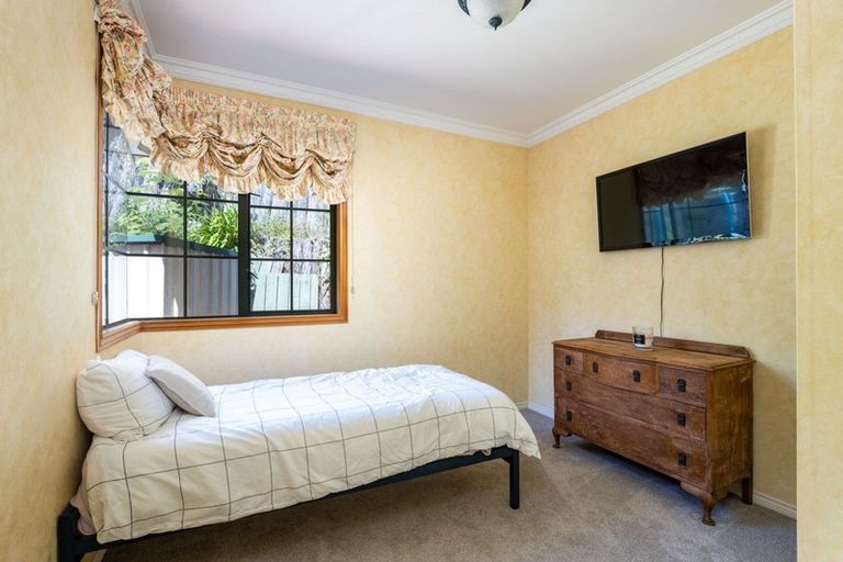 Photo of property in 87 Eliot Street, New Plymouth, 4310