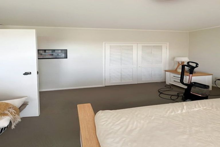 Photo of property in 22 Dolbear Street, Titirangi, Auckland, 0604