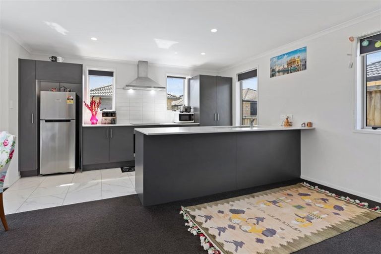 Photo of property in 2 Harakeke Way, Papamoa Beach, Te Puke, 3187