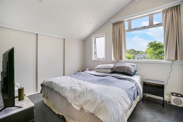 Photo of property in 38a Colmar Road, Mellons Bay, Auckland, 2014
