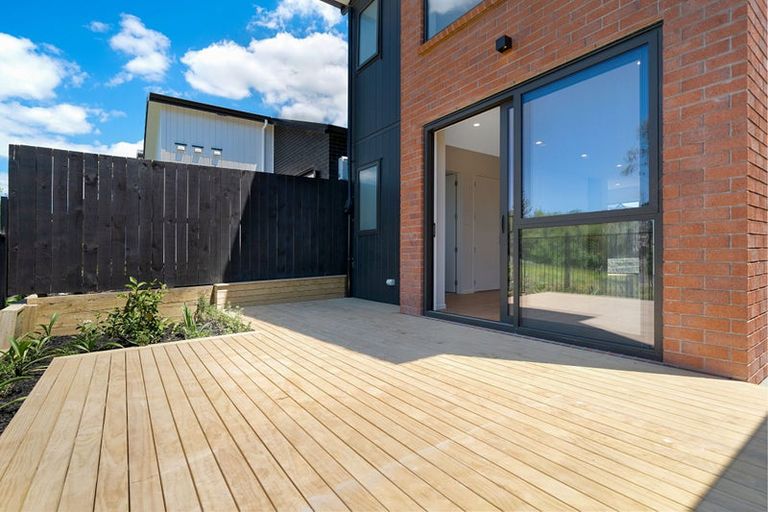 Photo of property in 23 Puhikawa Street, Massey, 0614