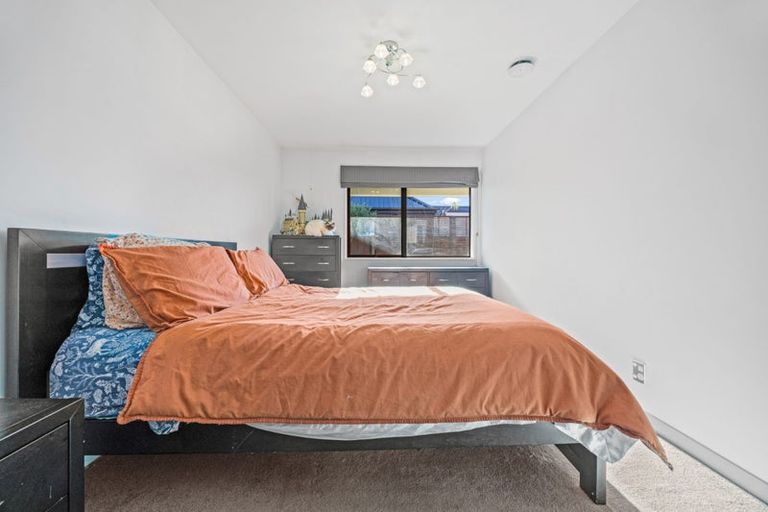 Photo of property in 1/7 Ringwood Place, Avonhead, Christchurch, 8042