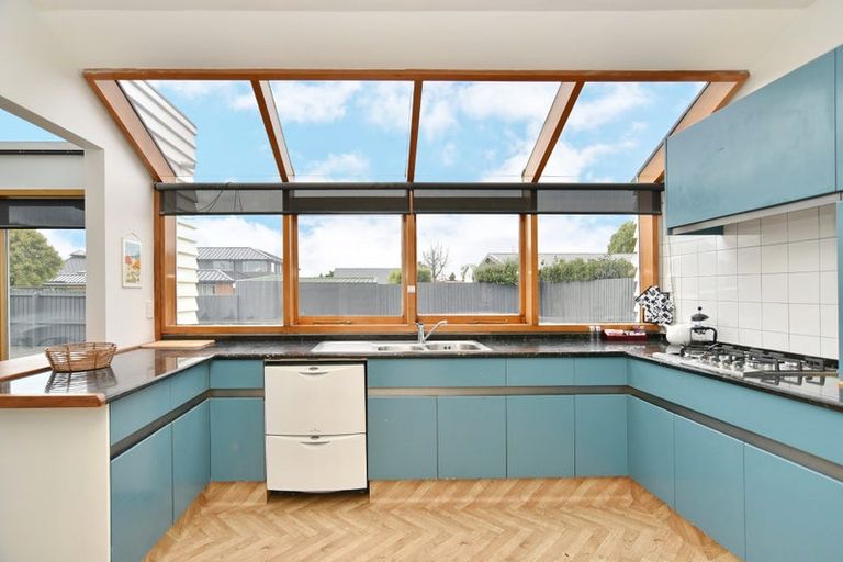 Photo of property in 4 Whitmore Street, Edgeware, Christchurch, 8013