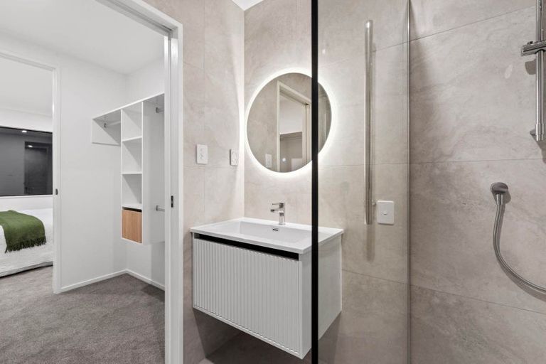 Photo of property in 9f O'donn Avenue, Beach Haven, Auckland, 0626