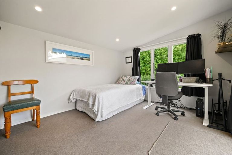 Photo of property in 35 Alpha Avenue, Strowan, Christchurch, 8052