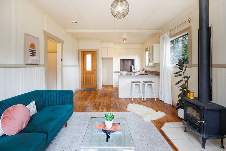 Photo of property in 765 Makerua Road, Tokomaru, Palmerston North, 4474