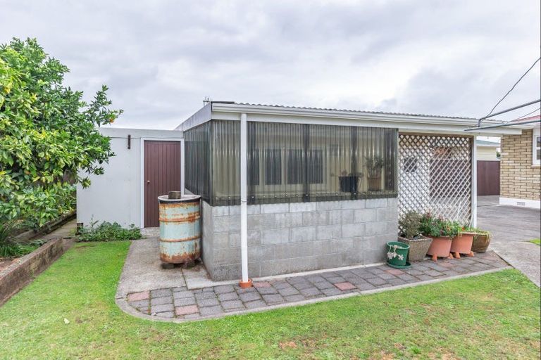 Photo of property in 6 Grey Street, Levin, 5510