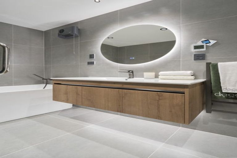 Photo of property in 19 Taipahitini Road, Rosehill, 2113