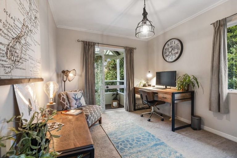 Photo of property in 58 Marina View Drive, West Harbour, Auckland, 0618