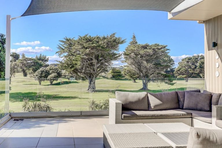 Photo of property in 34 Longbeach Drive, Castlecliff, Whanganui, 4501